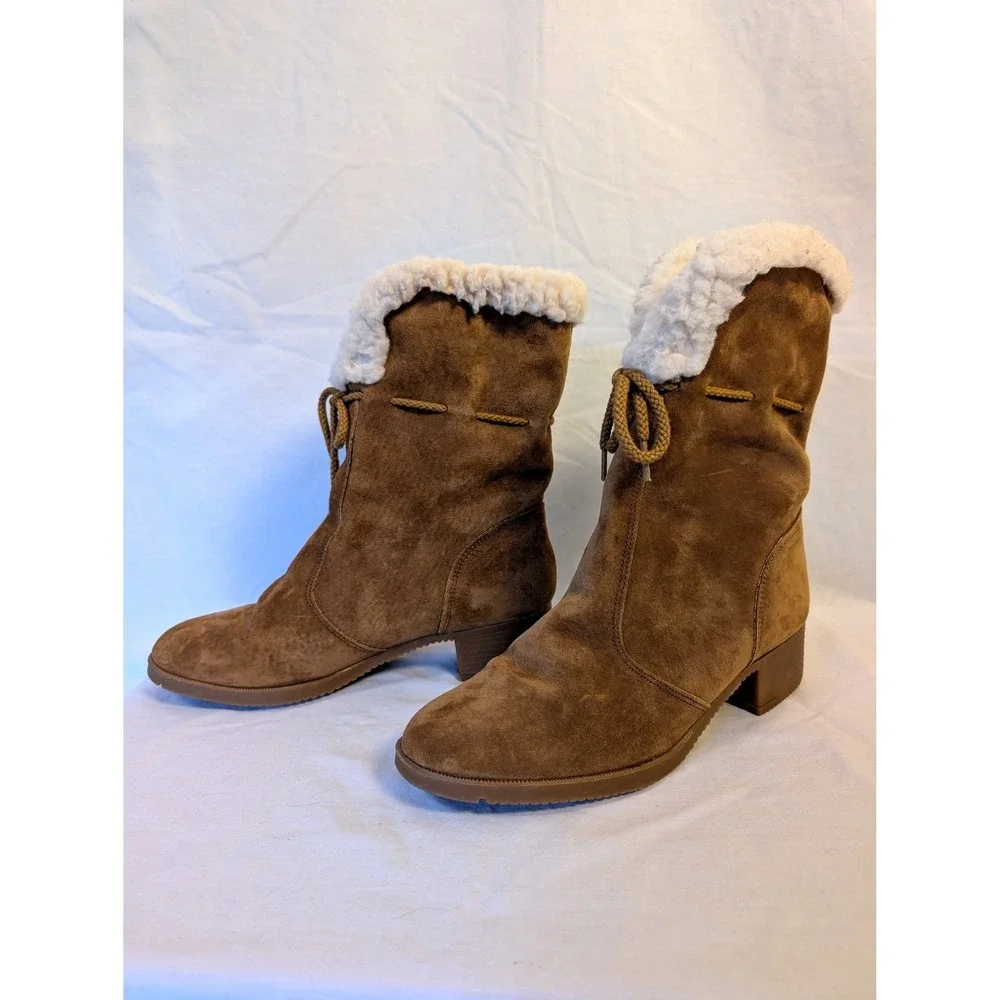 Vintage Made In USA Women's Brown Suede Boots With Faux Shearling Lining 8.5B